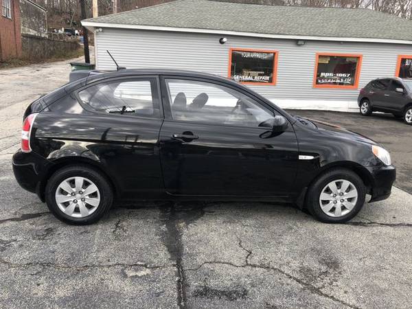 2010 Hyundai Accent - Financing Available! - cars & trucks - by... for sale in Norwich, CT – photo 2