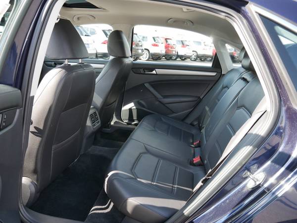 2015 Volkswagen Passat 2.0L TDI SE w/Sunroof for sale in Inver Grove Heights, MN – photo 22