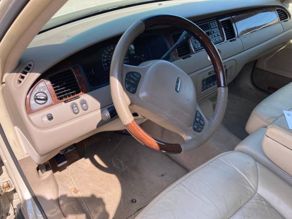 2002 Lincoln Town Car Cartier - cars & trucks - by owner - vehicle... for sale in South Bend, IN – photo 6