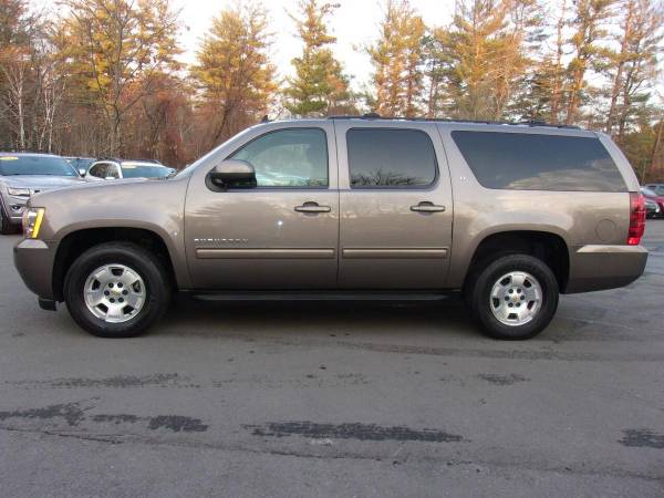 2013 Chevrolet Chevy Suburban LT 1500 4x4 4dr SUV WE CAN FINANCE ANY... for sale in Londonderry, NH – photo 9