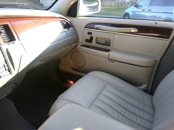 2003 Lincoln Towncar for sale in Richland, WA – photo 5
