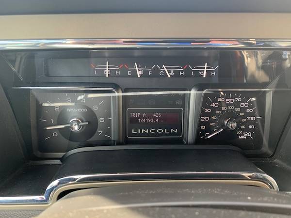 2011 Lincoln Navigator 4x4 for sale in New brighton, MN – photo 2