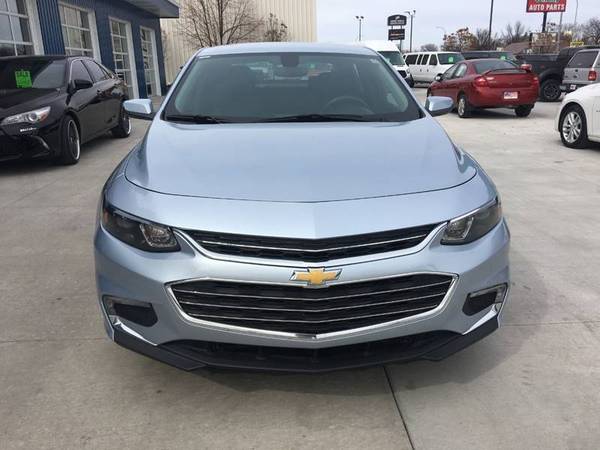 ★★★ 2018 Chevrolet Malibu LT / FINANCING FOR EVERYONE! ★★★ for sale in Grand Forks, MN – photo 3