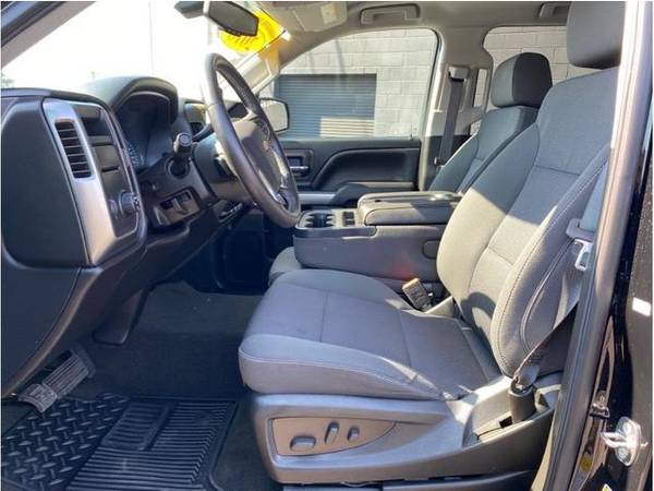 2018 Chevrolet Chevy Silverado 1500 Crew Cab LT Pickup 4D 5 3/4 ft -... for sale in Escondido, CA – photo 11