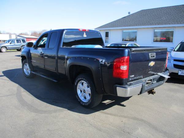 2008 chevrolet silverado 4x4 - cars & trucks - by dealer - vehicle... for sale in spencer, WI – photo 3