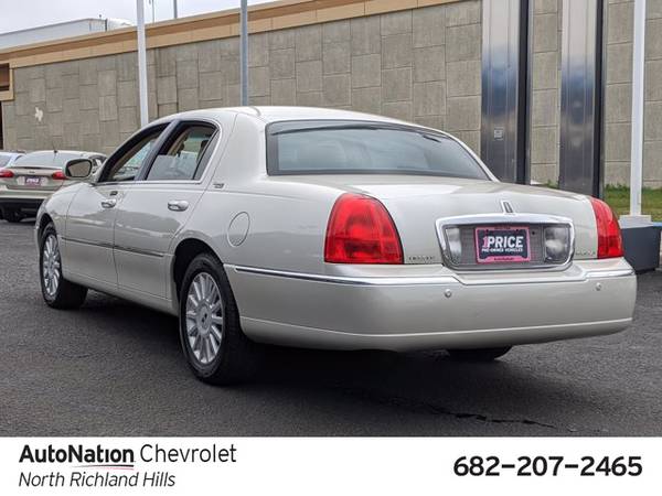 2005 Lincoln Town Car Signature Limited SKU:5Y663702 Sedan - cars &... for sale in North Richland Hills, TX – photo 8