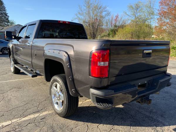 2015 GMC Sierra Denali 3500HD Crew Cab 4x4/TOP OF THE LINE for sale in East Derry, MA – photo 6