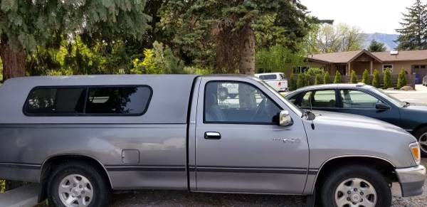 Toyota T-100 Truck w/Matching Canopy for sale in East Wenatchee, WA – photo 2