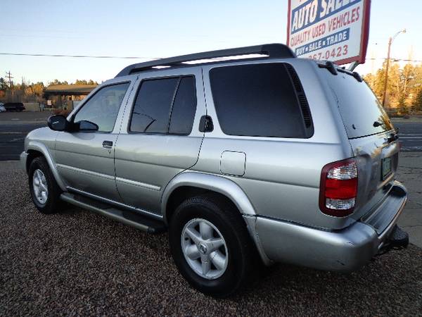 2002 NISSAN PATHFINDER SE 4X4 5 PASSENGER MID-SIZE SUV CLEAN - cars... for sale in Pinetop, AZ – photo 2