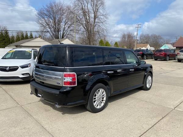 2018 Ford Flex SEL FWD - - by dealer - vehicle for sale in Taylor, MI – photo 6