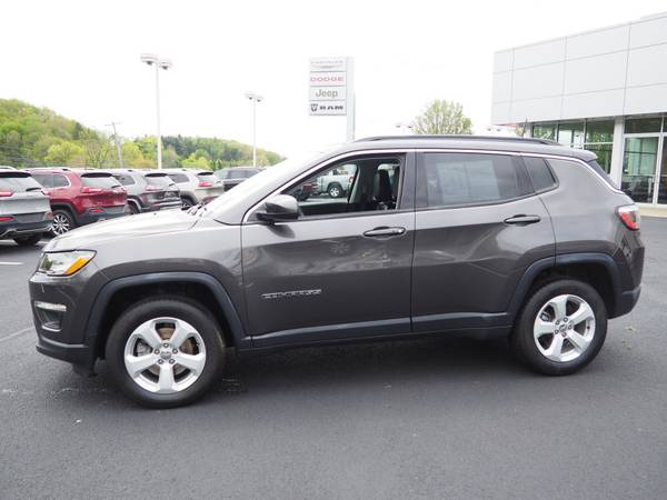 2018 Jeep Compass Latitude - - by dealer - vehicle for sale in Gibsonia, PA – photo 3