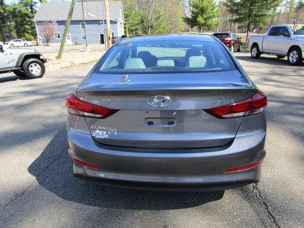 2018 HYUNDAI ELANTRA SE ONLY 41K WITH FACTORY WARRANTY - cars & for sale in Loudon, NH – photo 8