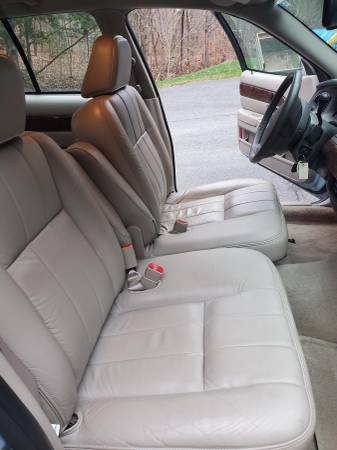 "One of a Kind" '09 Mercury Grand Marquis - cars & trucks - by owner... for sale in Windsor, VT – photo 9