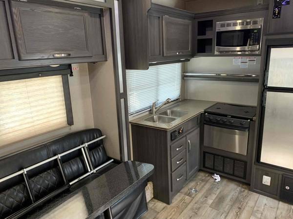 2018 GENE SUPREME with - cars & trucks - by dealer - vehicle... for sale in Castle Rock, CO – photo 20