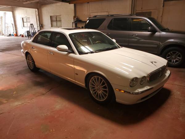 2006 Jaguar XJ8L. 78k miles. Gorgeous!! - cars & trucks - by owner -... for sale in Chardon, OH – photo 5
