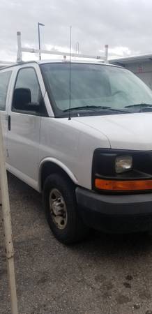 2009 Chevrolet Express Van 2500 - cars & trucks - by owner - vehicle... for sale in Richmond , VA – photo 3