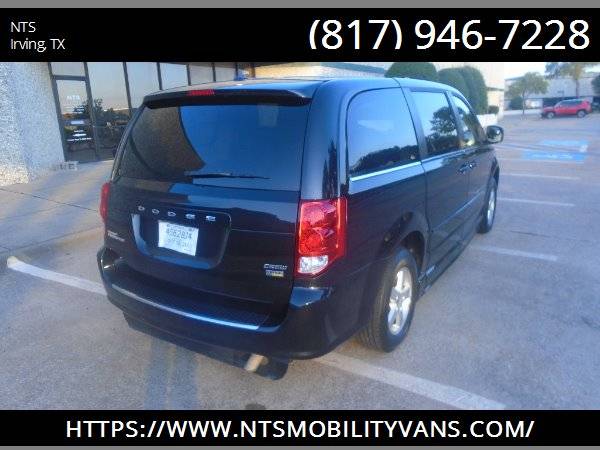 12 DODGE GRAND CARAVAN HANDICAPPED WHEELCHAIR MOBILITY MANUAL RAMP VAN for sale in Irving, MS – photo 9