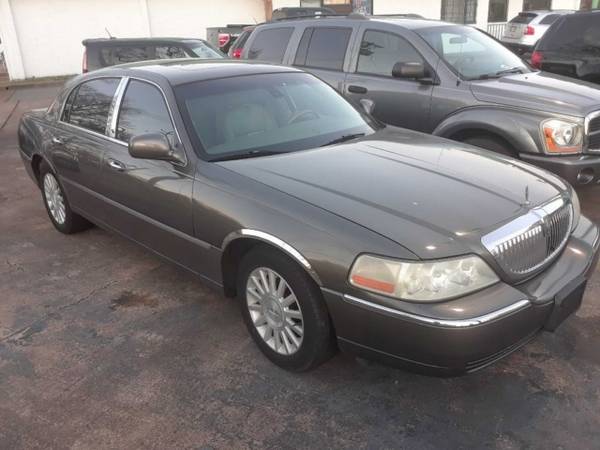 2003 Lincoln Town Car SIGNATURE - cars & trucks - by dealer -... for sale in Memphis, TN – photo 3