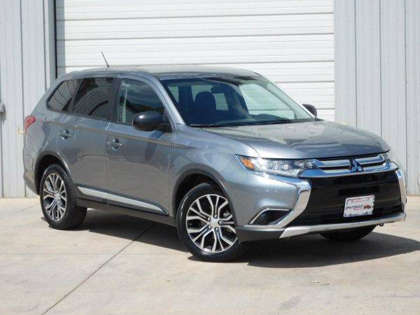2016 Mitsubishi Outlander SE AWD - MOST BANG FOR THE BUCK! for sale in Colorado Springs, CO – photo 8
