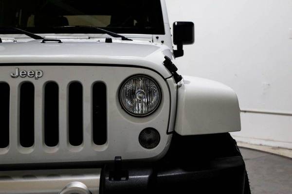 2015 Jeep WRANGLER UNLIMITED SAHARA LIFTED 4x4 LOW MILES SOFT TOP for sale in Sarasota, FL – photo 9