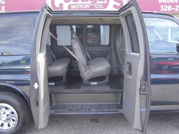 2011 Chevrolet Express Passenger AWD 1500 135 1LT for sale in Waite Park, MN – photo 6