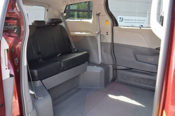 2014 Toyota Sienna 5dr 8-Passenger Van V6 SE FWD - cars & for sale in Denver , CO – photo 17