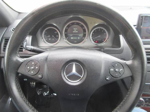 2011 Mercedes-Benz C-Class C300 4MATIC Luxury Sedan for sale in Moorhead, ND – photo 18