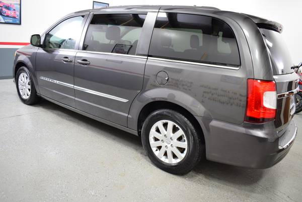 2013 CHRYSLER TOWN & COUNTRY TOURING for sale in Memphis, TN – photo 6