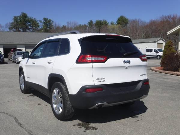 2016 Jeep Cherokee 4WD 4dr Limited - - by dealer for sale in Auburn, ME – photo 3