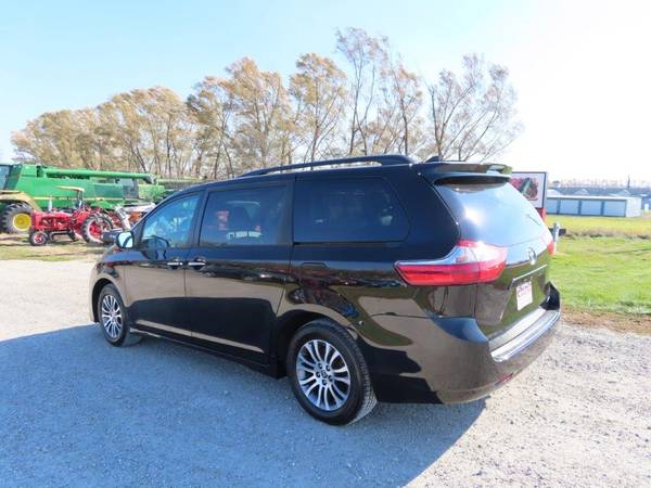 2020 Toyota Sienna XLE 20,824 Miles - $27,900 - cars & trucks - by... for sale in Colfax, NE – photo 7