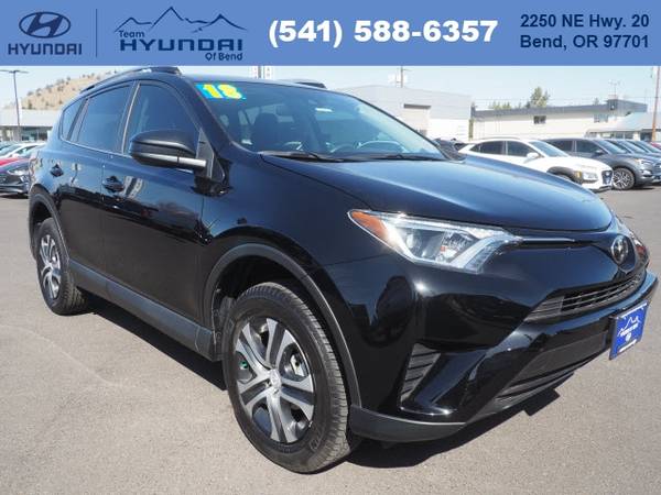 2018 Toyota RAV4 LE - - by dealer - vehicle automotive for sale in Bend, OR – photo 2