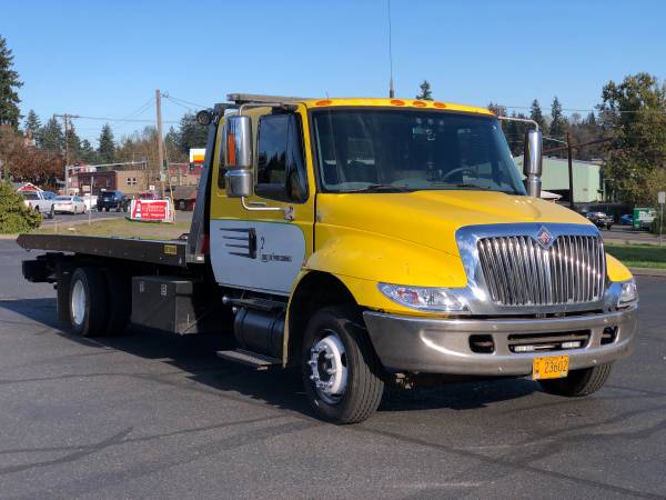 2003 INTERNATIONAL 4300 Extended Cab Rollback Flatbed Tow Truck -... for sale in Damascus, OR – photo 12