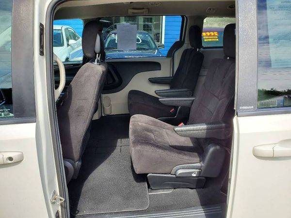 2012 Dodge Grand Caravan SXT 4dr Mini Van - BEST CASH PRICES AROUND! for sale in Warren, MI – photo 17
