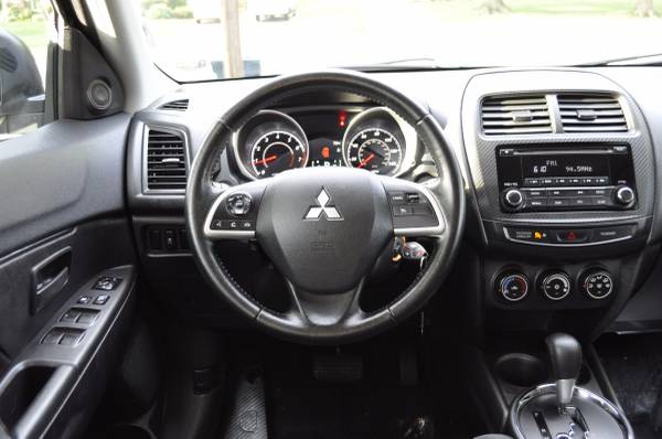 2015 MITSUBISHI OUTLANDER - 1 OWNER - 4x4 CLEAN TITLE - NEW for sale in Springfield, District Of Columbia – photo 12