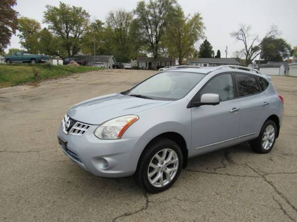 2012 Nissan Rogue SV AWD 4dr Crossover - cars & trucks - by dealer -... for sale in Bloomington, IL – photo 5