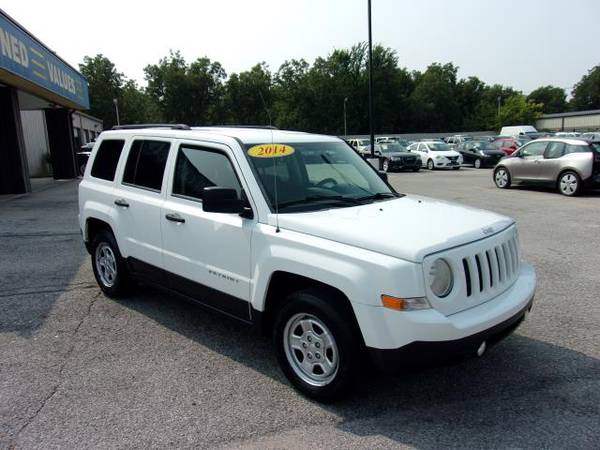 2014 Jeep Patriot FWD 4dr Sport - cars & trucks - by dealer -... for sale in Bethany, OK – photo 3