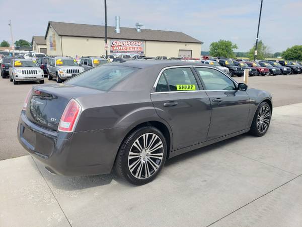 2013 Chrysler 300 4dr Sdn 300S RWD for sale in Chesaning, MI – photo 13