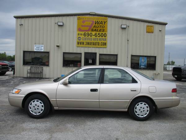 1999 Toyota Camry Very dependable as low as 600 down and 50 a week for sale in Oak Grove, MO – photo 8