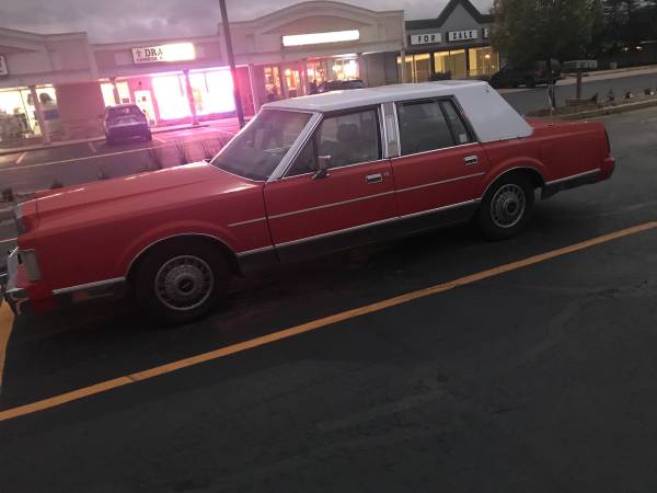 1988 Lincoln Town Car - cars & trucks - by owner - vehicle... for sale in Sun Prairie, WI – photo 5
