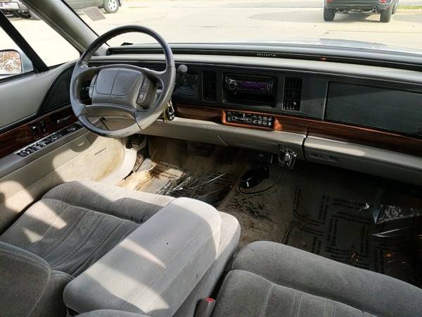 1997 Buick LeSabre FWD 4D Sedan / Sedan Custom - cars & trucks - by... for sale in Waterloo, IA – photo 16