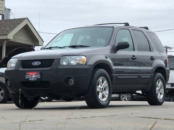 2006 FORD ESCAPE. 4X4.ONLY 136K.RUNS GREAT.FINANCING for sale in Omaha, NE – photo 2
