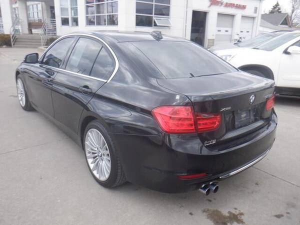 2013 BMW 3 Series 328i xDrive - - by dealer - vehicle for sale in URBANDALE, IA – photo 4
