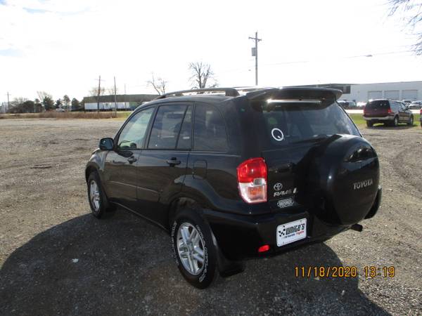 2002 TOYOTA RAV 4X4 NICE 193K - cars & trucks - by dealer - vehicle... for sale in Perrysburg, OH – photo 2