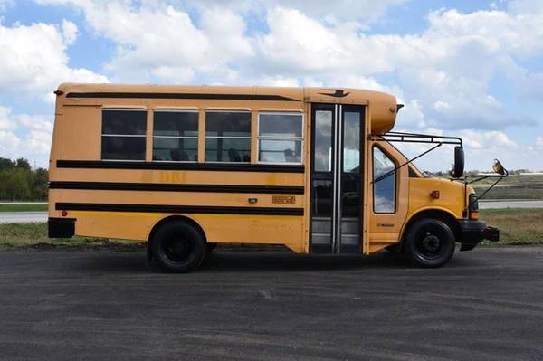 2006 Chevrolet 3500 6.6 Duramax Diesel Mini School Bus for sale in Kalamazoo, MI – photo 3