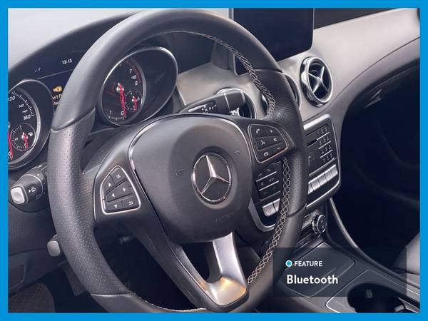 2018 Mercedes-Benz GLA GLA 250 4MATIC Sport Utility 4D suv Silver for sale in Wayzata, MN – photo 14