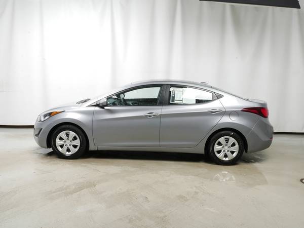 2016 Hyundai Elantra SE for sale in Inver Grove Heights, MN – photo 4
