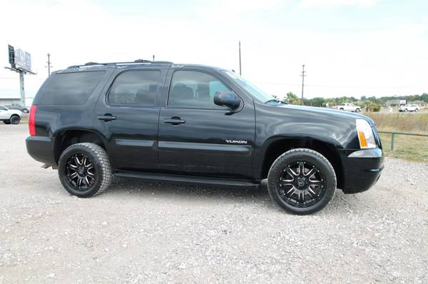 2008 GMC YUKON SLT*LEATHER*NITTOS*20" WHEELS*TOUCH SCREEN... for sale in Liberty Hill, IL – photo 12