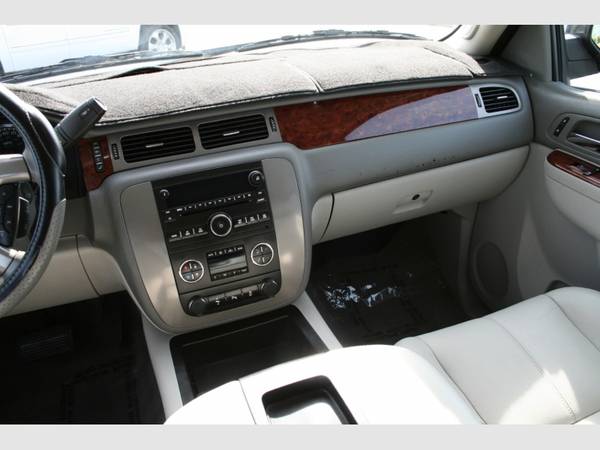 2013 GMC Yukon XL 4WD 4dr 1500 SLT EXTRA CLEAN ****We Finance**** -... for sale in Tucson, AZ – photo 18