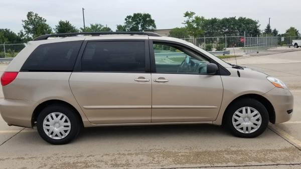 $6499/ EXCELLENT / 2007 TOYOTA SIENNA CE/LE /MINT(VIN:... for sale in Lombard, IL – photo 21