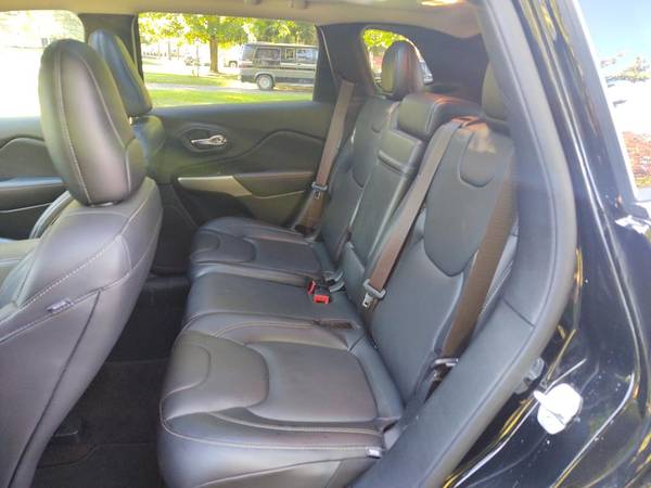 2018 Jeep Cherokee Limited - 29,000 Miles - All Wheel Drive - - cars... for sale in Bellaire, MI – photo 7
